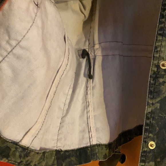 Jacket - Picture 5 of 5